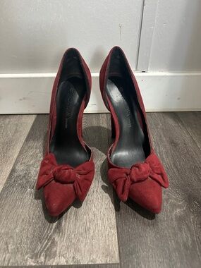 Wild Diva Burgundy Bow Pointed-Toe Pumps